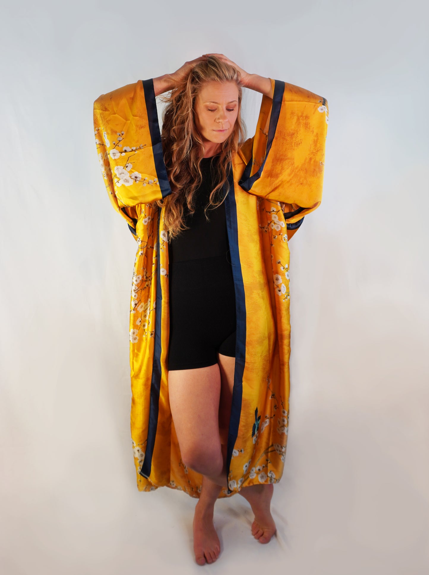 Gold blossom kimono Leo Wood